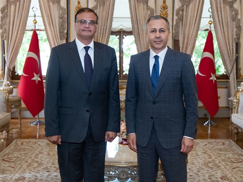 Генеральный консул Египта в Стамбуле Тарек Халил (Tarek Khalil) посетил Губернатора Ерликая (Yerlikaya)